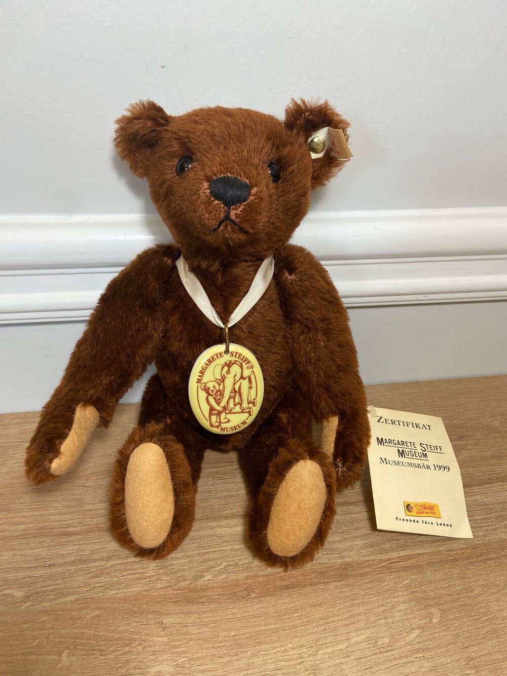Steiff 670343 limited edition Margarete Steiff Museum Teddy Bear with COA